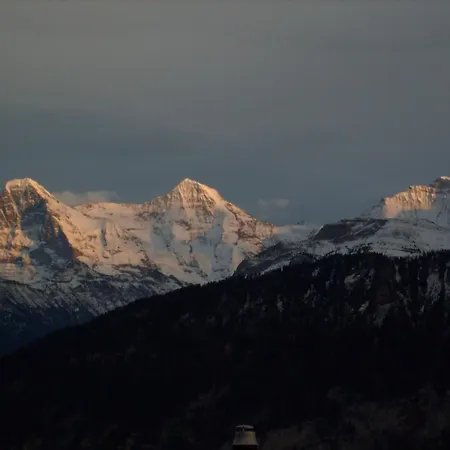 Feriehus Hinkelstein In Beatenberg Traumhafte Aussicht Auf Eiger, Moench & Jungfrau