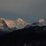 Semesterbostad Hinkelstein In Beatenberg Traumhafte Aussicht Auf Eiger, Moench & Jungfrau