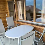 Semesterbostad Hinkelstein In Beatenberg Traumhafte Aussicht Auf Eiger, Moench & Jungfrau *