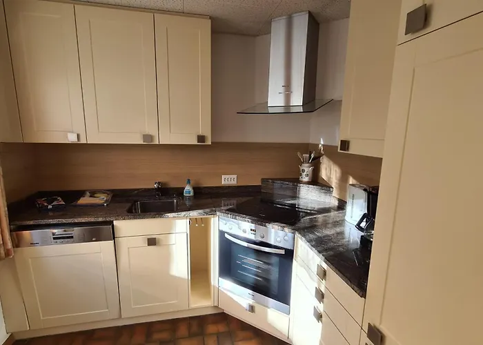 Hinkelstein In Beatenberg Traumhafte Aussicht Auf Eiger, Moench & Jungfrau * Sundlauenen