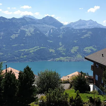 Hinkelstein In Beatenberg Traumhafte Aussicht Auf Eiger, Mönch&jungfrau Ferienhaus Sundlauenen
