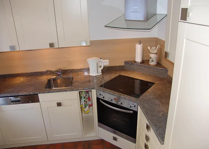 Hinkelstein In Beatenberg Traumhafte Aussicht Auf Eiger, Moench & Jungfrau בית נופש Sundlauenen