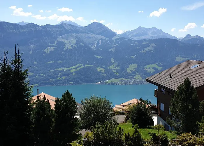 Hinkelstein In Beatenberg Traumhafte Aussicht Auf Eiger, Moench & Jungfrau בית נופש Sundlauenen